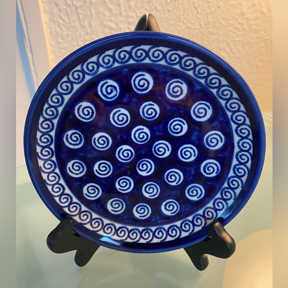Boleslawiec Polish Pottery Cobalt Swirl Plate Diameter 6-1/4”